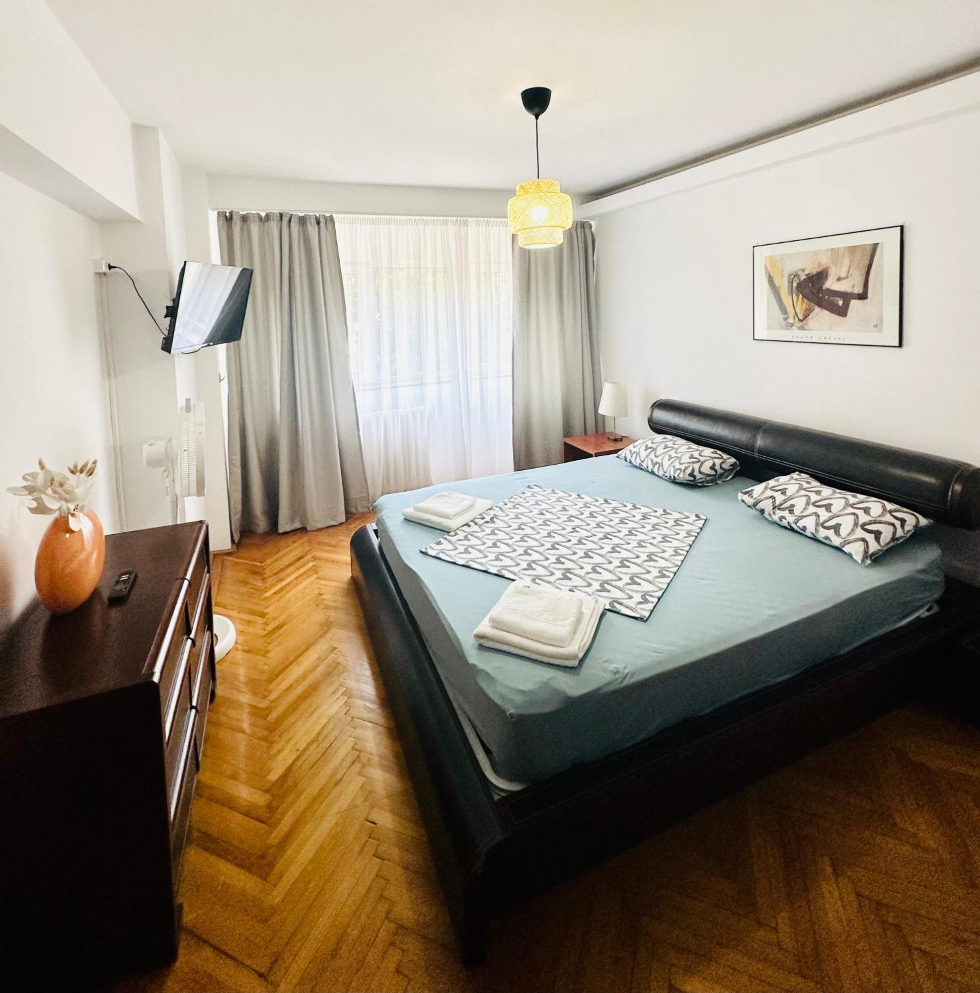 Tranquil Unirii Residence - Elegant & Spacious Living With Parking Steps From Parliament Bukarest Exterior foto