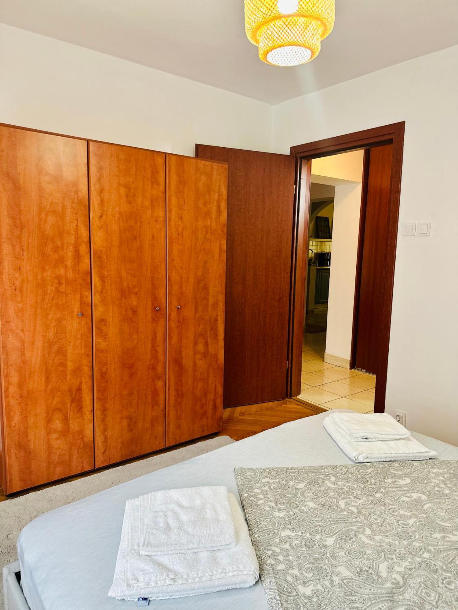 Tranquil Unirii Residence - Elegant & Spacious Living With Parking Steps From Parliament Bukarest Exterior foto