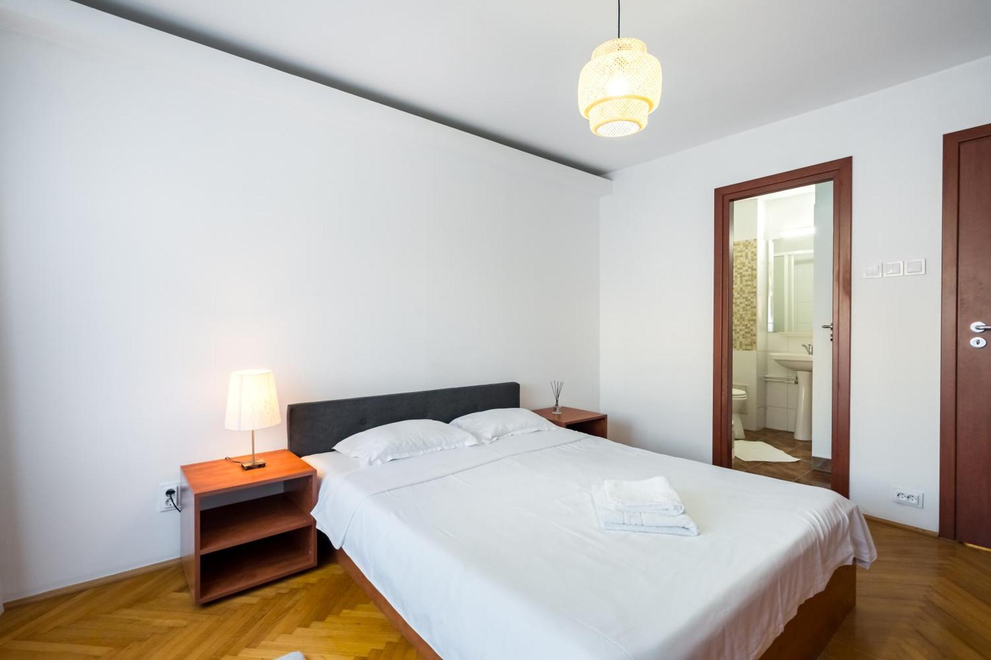 Tranquil Unirii Residence - Elegant & Spacious Living With Parking Steps From Parliament Bukarest Exterior foto