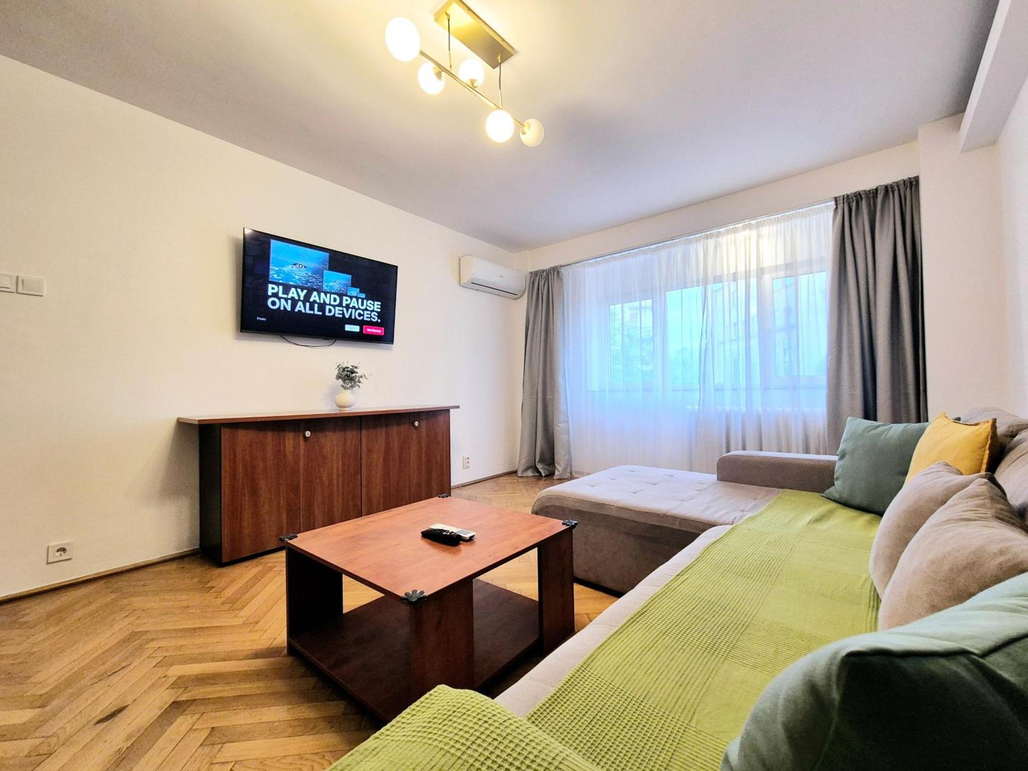 Tranquil Unirii Residence - Elegant & Spacious Living With Parking Steps From Parliament Bukarest Exterior foto