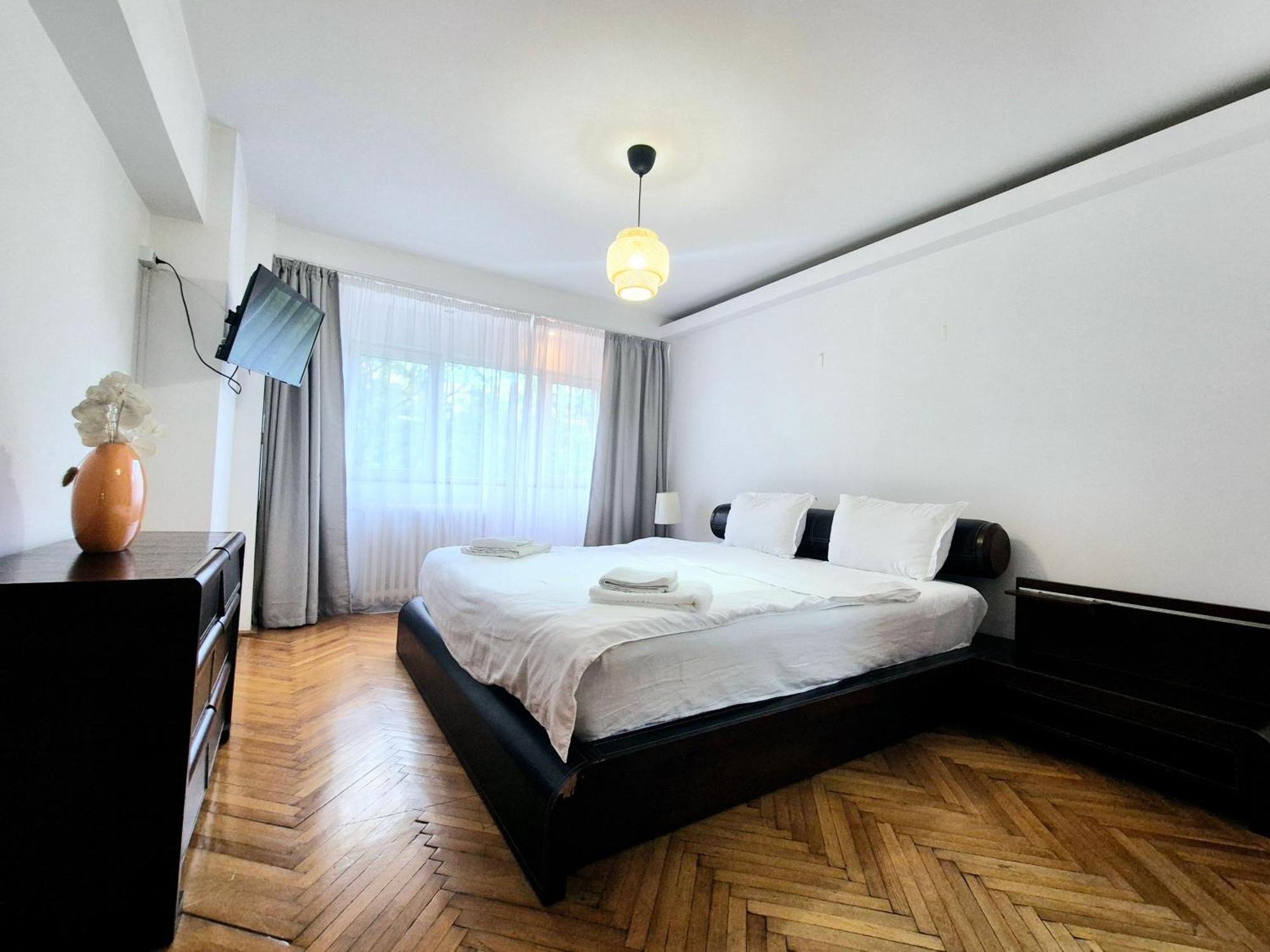 Tranquil Unirii Residence - Elegant & Spacious Living With Parking Steps From Parliament Bukarest Exterior foto